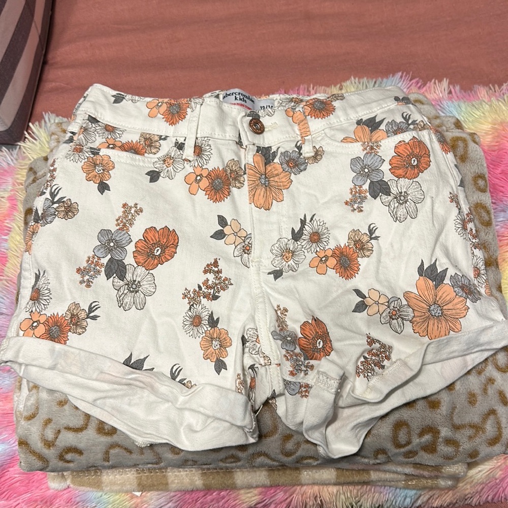 Abercrombie kids shorts
